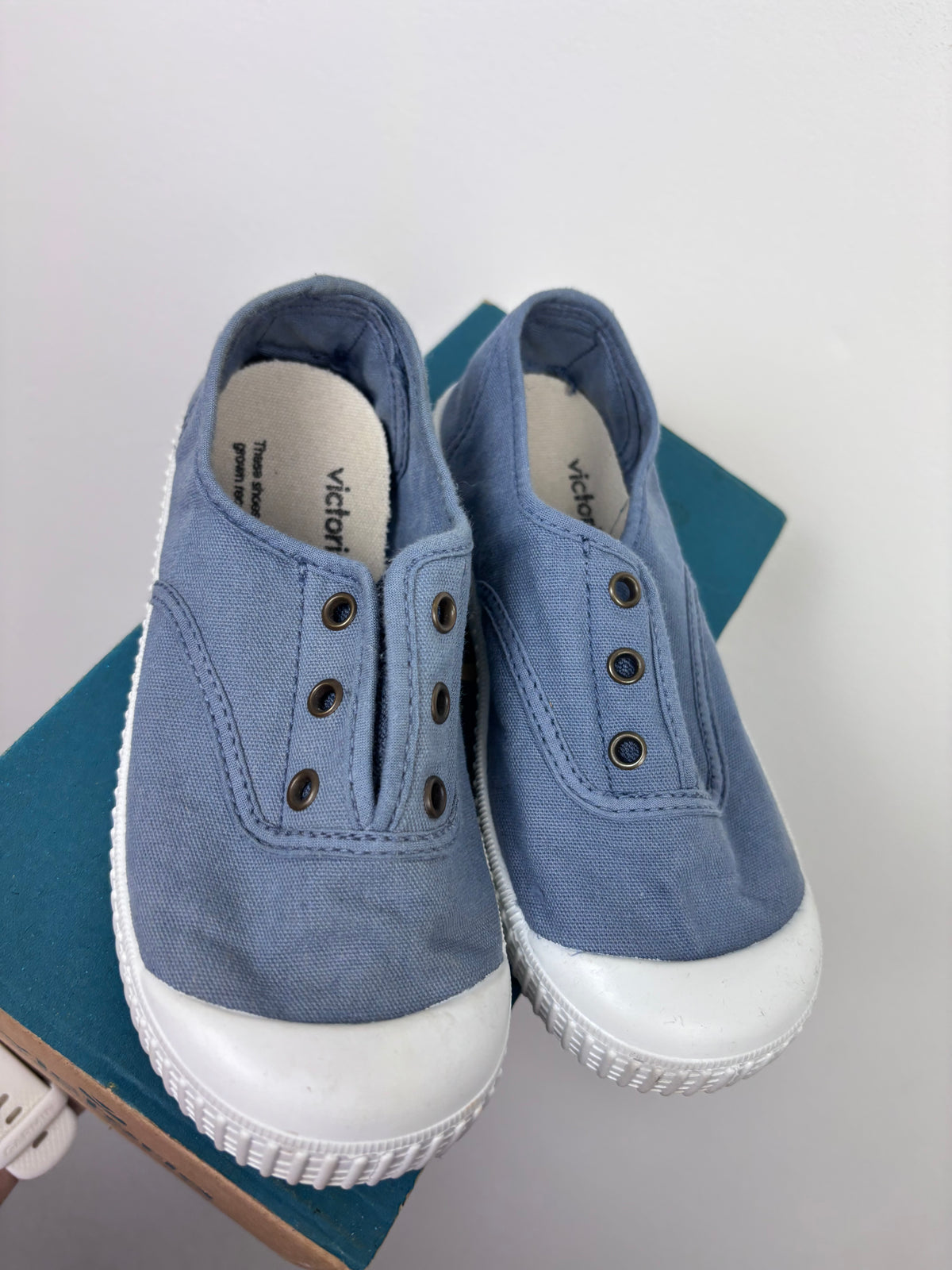 Victoria Blue Canvas Slip-On Plimsoll Trainers EU 35 UK 2-Shoes-Second Snuggle Preloved