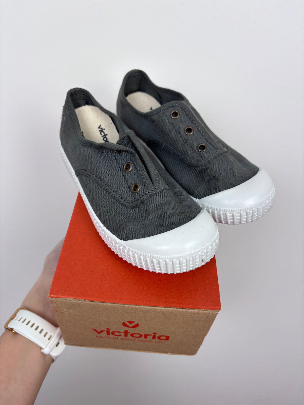 Victoria Grey Canvas Slip-On Plimsoll Trainers-Shoes-Second Snuggle Preloved