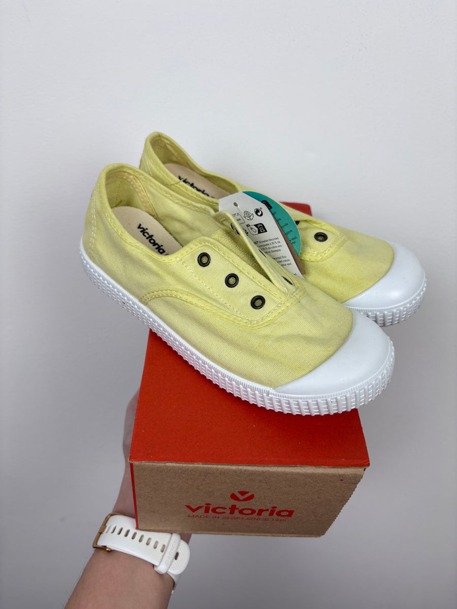 Victoria EU 33 (UK 1)-Shoes-Second Snuggle Preloved