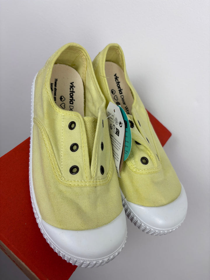 Victoria EU 33 (UK 1)-Shoes-Second Snuggle Preloved