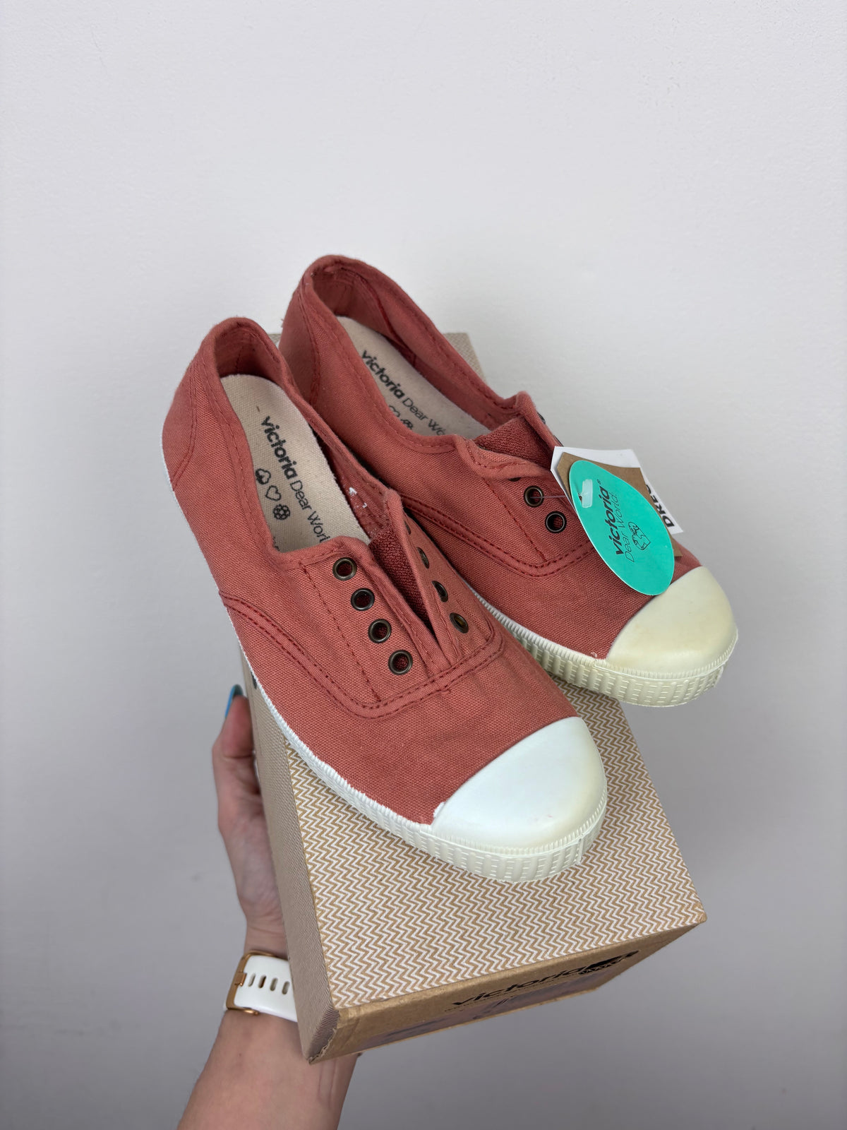 Victoria Coral Pink Canvas Slip-On Plimsoll Trainers EU 35 UK 2-Shoes-Second Snuggle Preloved