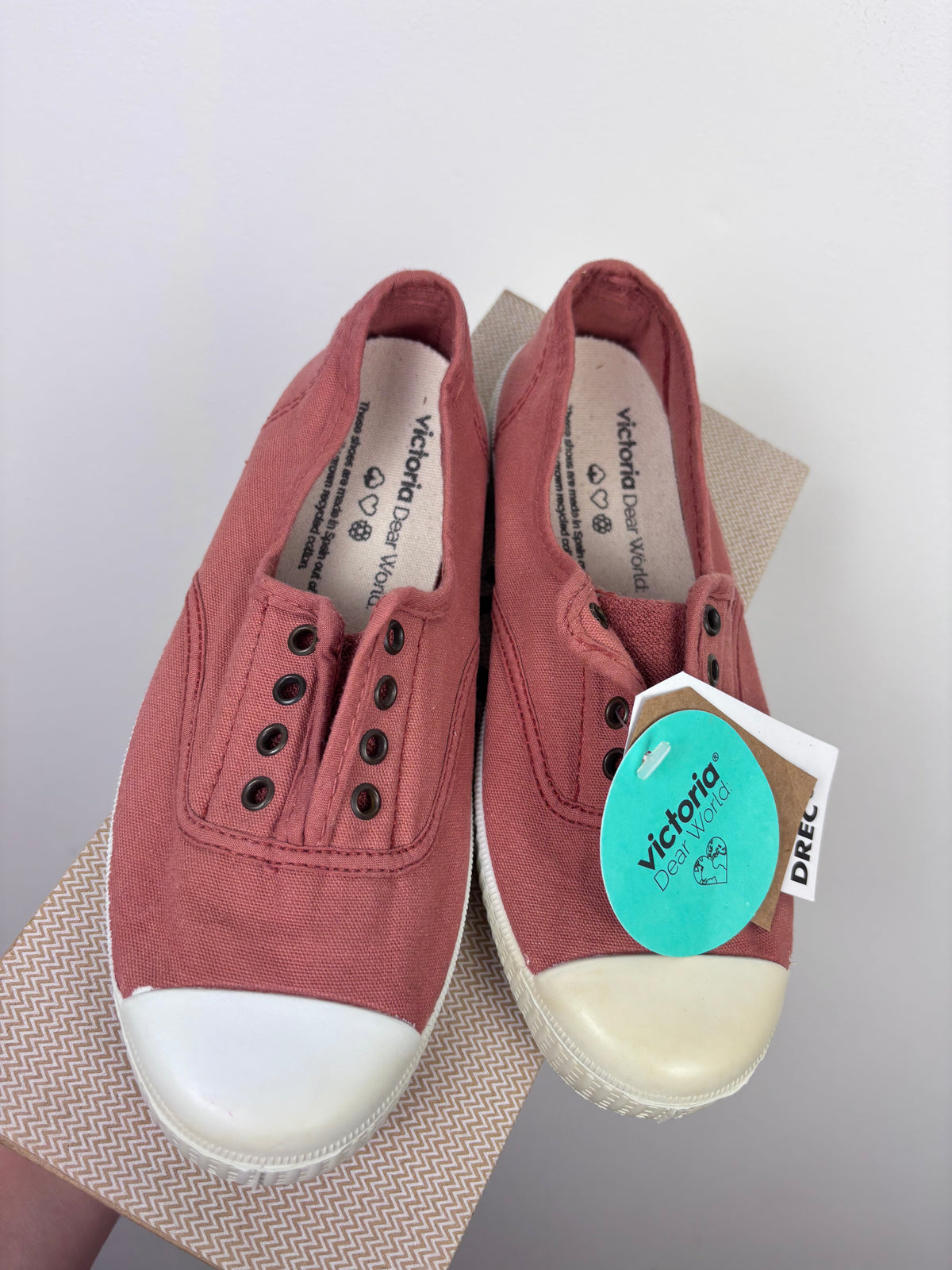 Victoria Coral Pink Canvas Slip-On Plimsoll Trainers EU 35 UK 2-Shoes-Second Snuggle Preloved