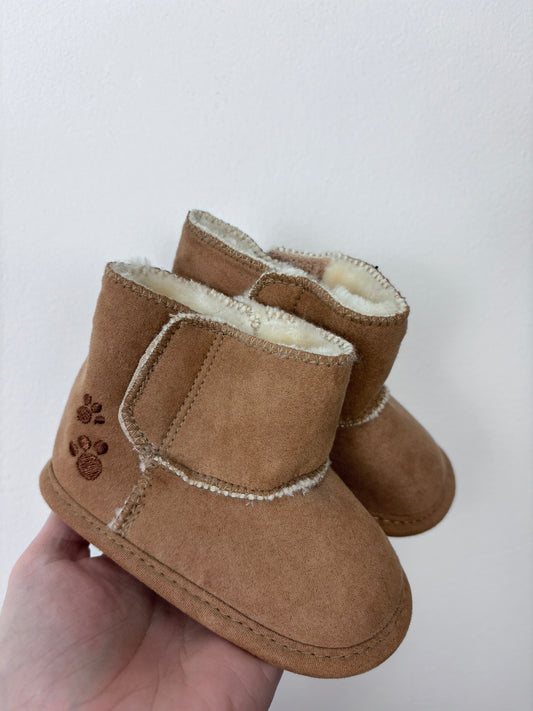 Mothercare UK 3-Boots-Second Snuggle Preloved