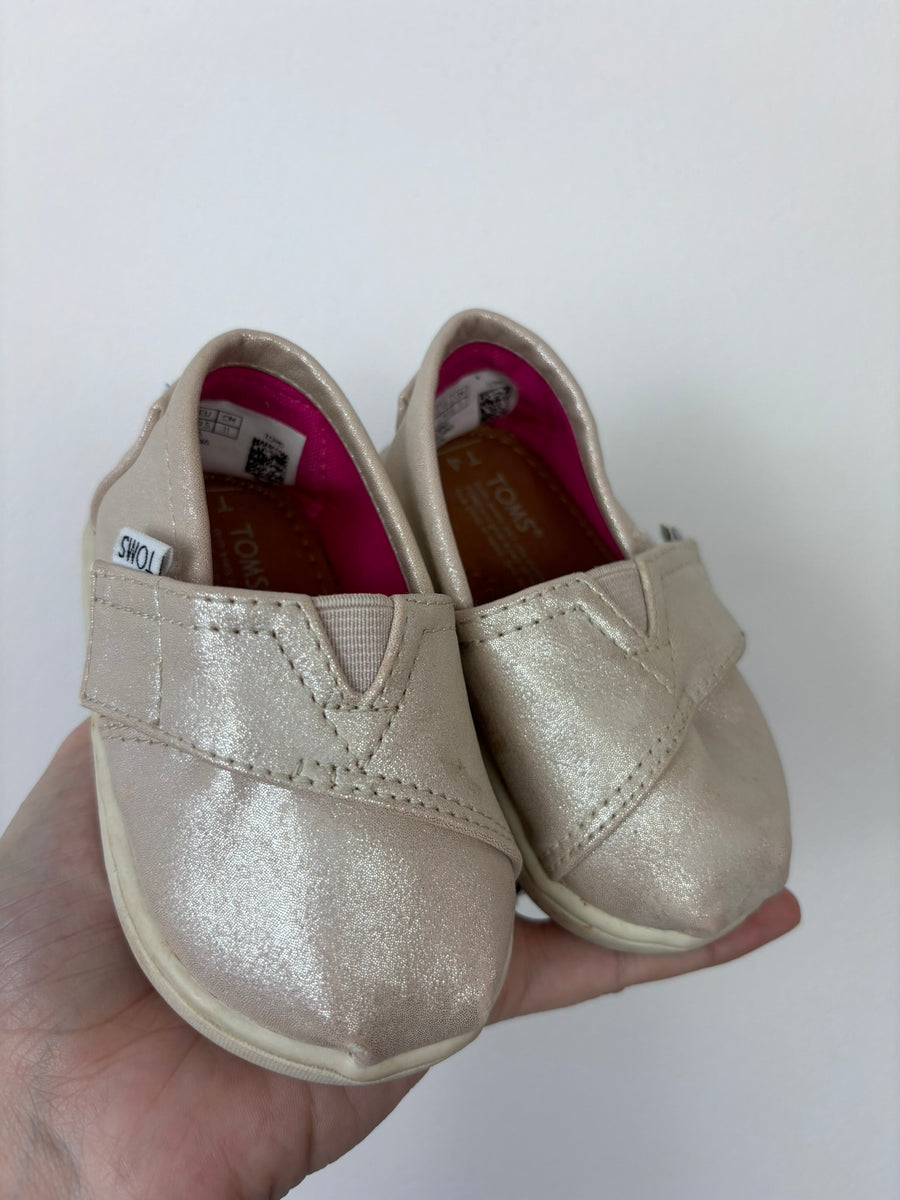 Toms UK 3-Shoes-Second Snuggle Preloved