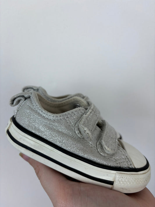 Converse UK 4-Shoes-Second Snuggle Preloved