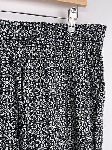 Seraphine Size 12-Trousers-Second Snuggle Preloved